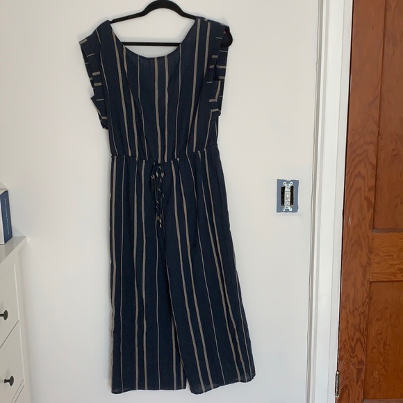 Universal thread linen jumpsuit - Picture 1 of 3